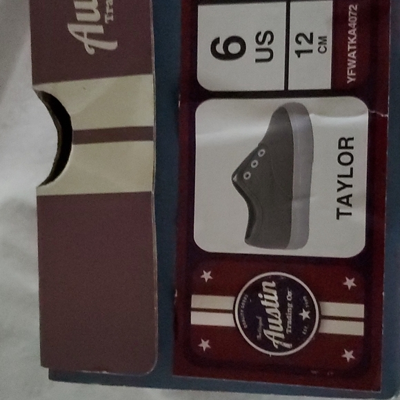 Austin Trading Co Toddler Shoes - Picture 4 of 4